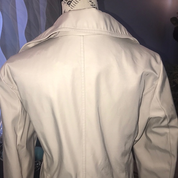 🦋Laundry by Shelli Segal Raincoat🦋 - Picture 6 of 11